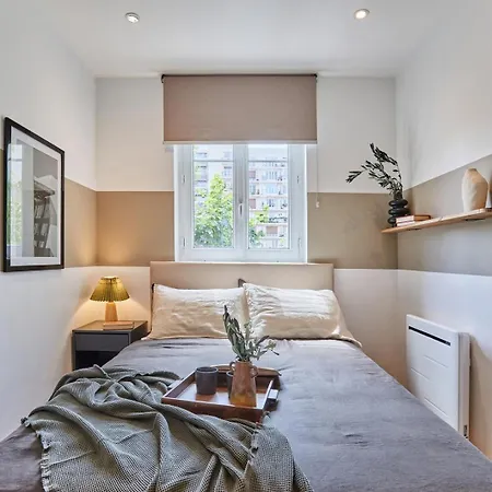 Haria - 1 A Pasteur باريس